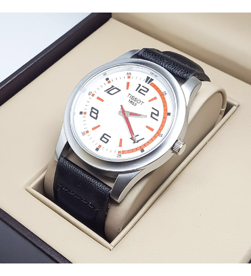 Dial Color: White, Case Shape: Round, Dial Glass material: Mineral\r\nBand Color: Brown, Band Material: Leather\r\nWatch Movement Type: Quartz, Watch Display Type: Analog\r\nCase Diameter: 38 millimeters\r\nWater Resistance Depth: 30 meters, Buckle Clasp